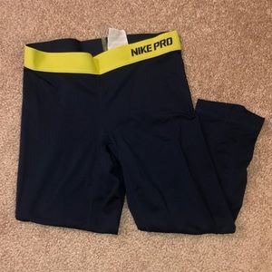 Nike Pro Dri-Fit Capri